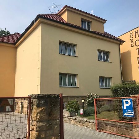 Hotel Bohemia Jičín エクステリア 写真