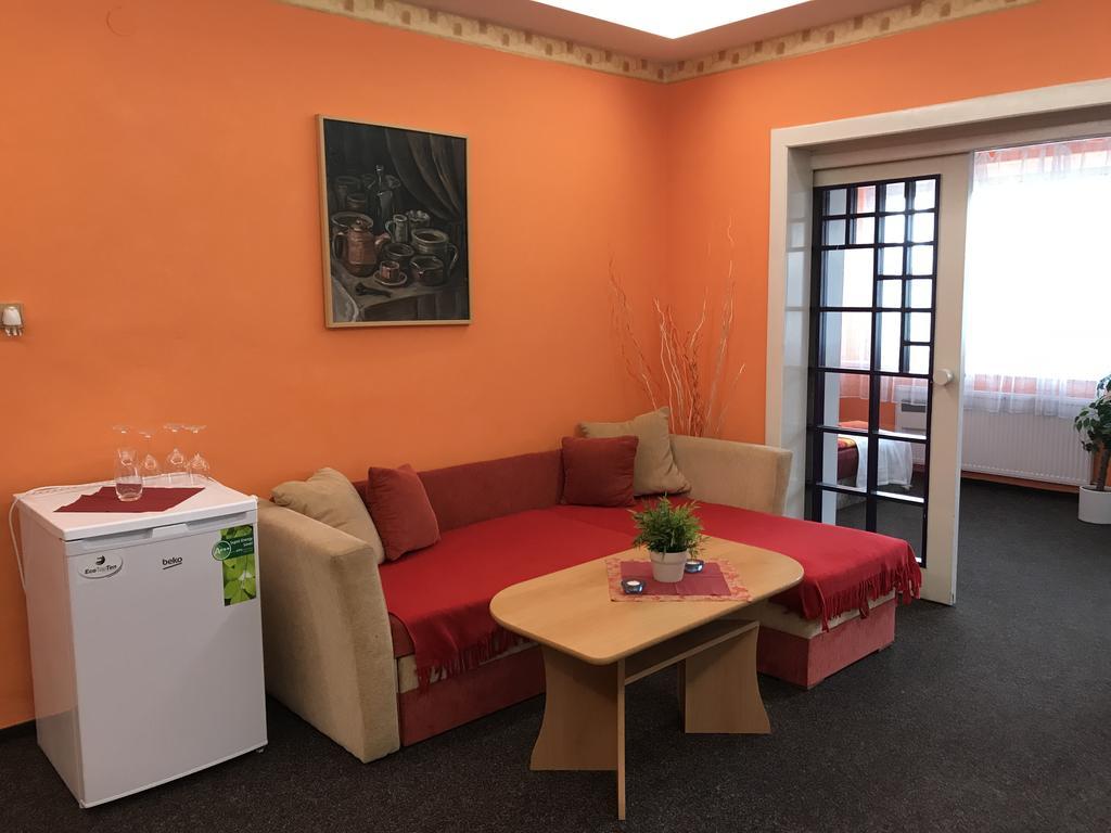 Hotel Bohemia Jičín エクステリア 写真